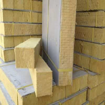 產(chǎn)品名稱:手工巖棉復(fù)合板