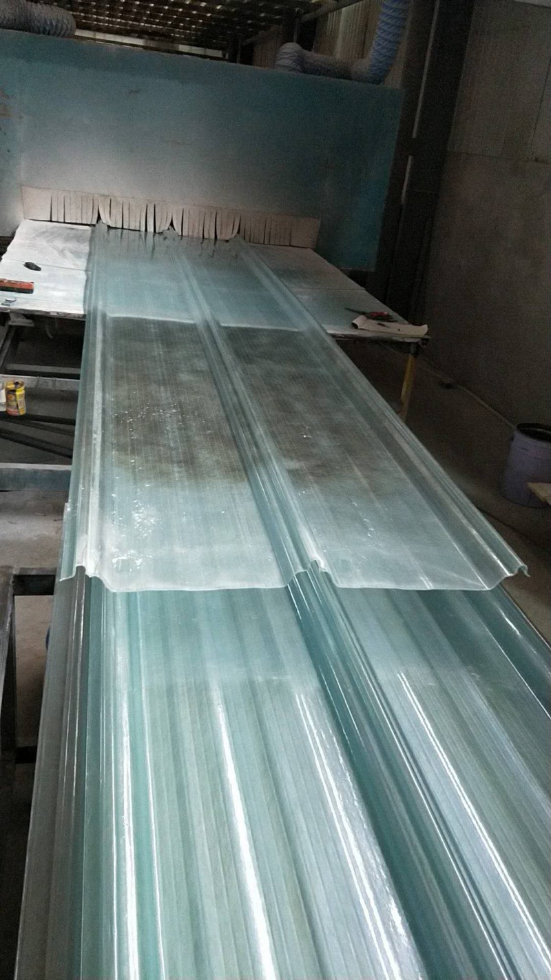 廠(chǎng)家定制車(chē)棚陽(yáng)光板采光瓦價(jià)格